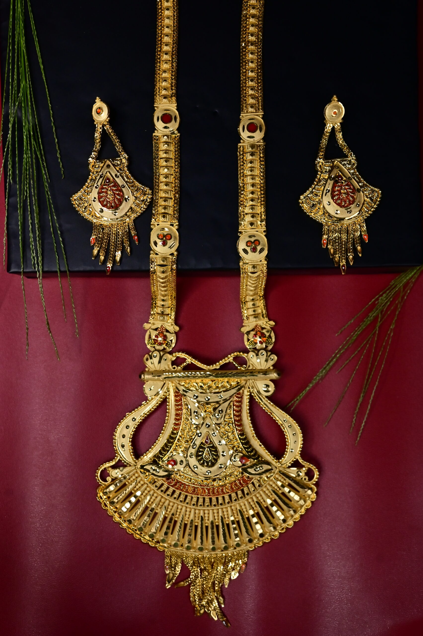 Antique Gold-Plated Long Haar with Earrings - Image 3
